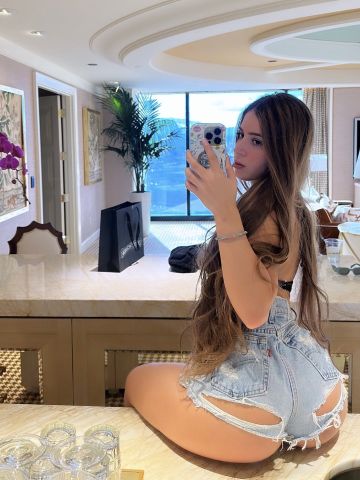 Камилла